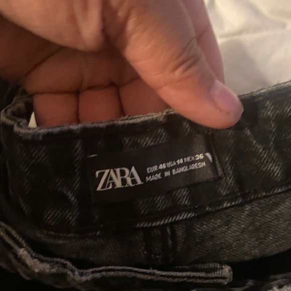 Zara Men's Dark Denim Jeans - Picture 9 of 9